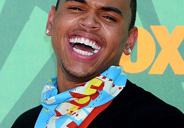Traktuje striptizerki lepiej niż Rihannę!