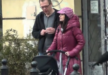 Kołakowska z synem w wózku!